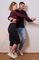 Figures de Bachata Enroulé promenade